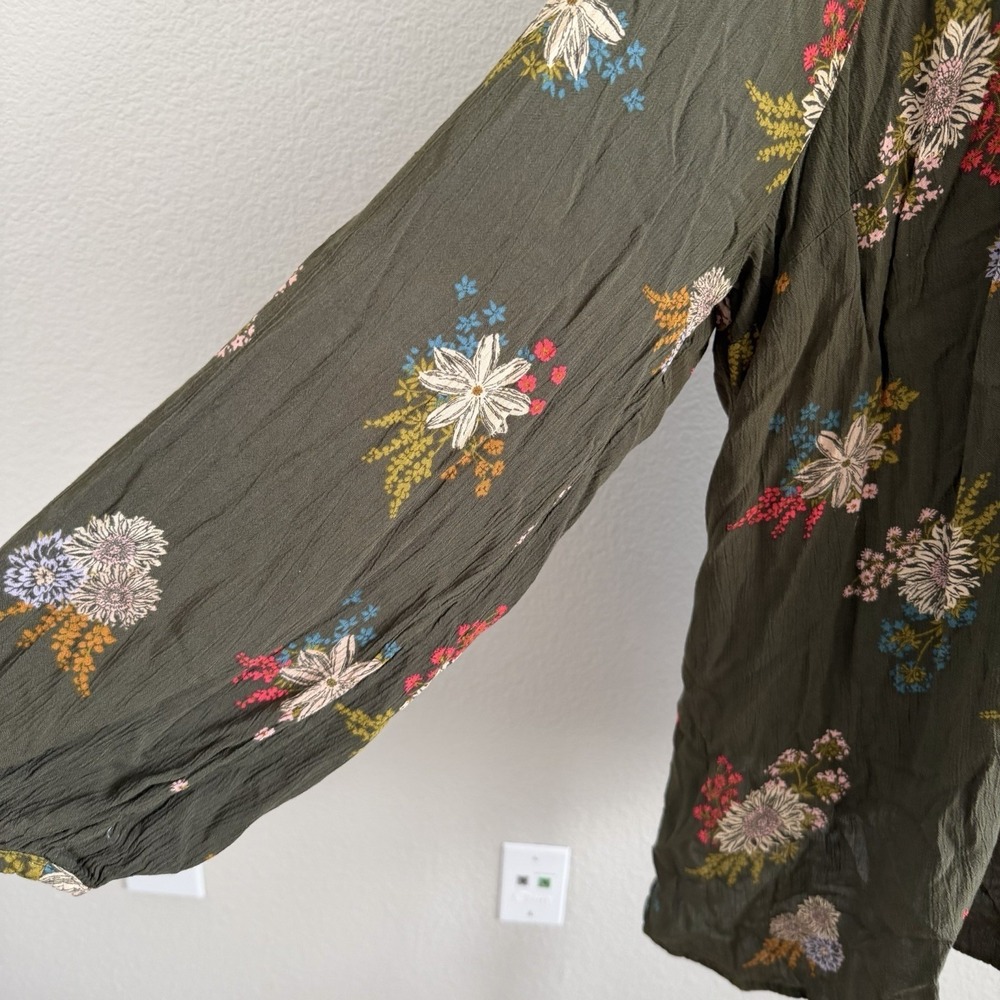 Floral Tie-Neck Olive Green Women's Tunic Top - Picture 4 of 9